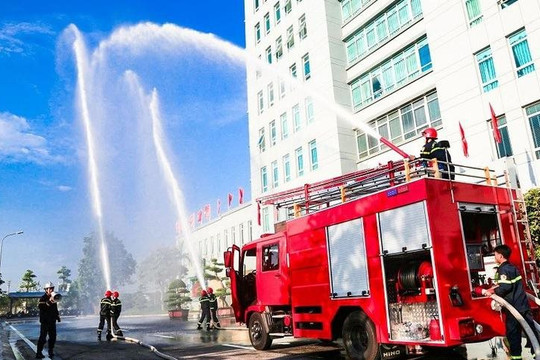 Phường Nghĩa Đô: Quyết liệt tổng kiểm tra an toàn PCCC các cơ sở năng lượng, nhà chung cư và cơ sở hóa chất năm 2026