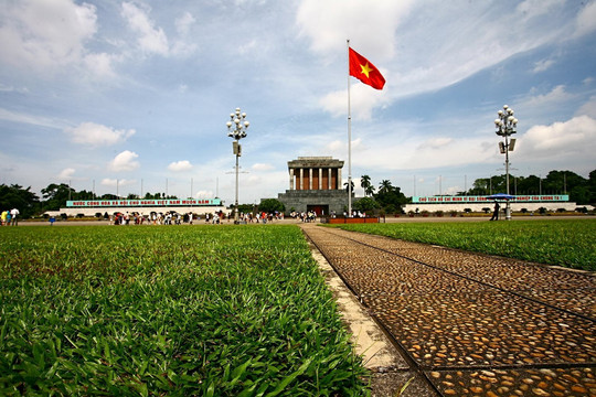 Phát động Cuộc thi trực tuyến “Thủ đô Hà Nội cùng dân tộc trong kỷ nguyên mới” trên ứng dụng iHanoi