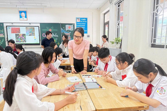 Hà Nội đào tạo 120 tiến sĩ ngành khoa học, công nghệ