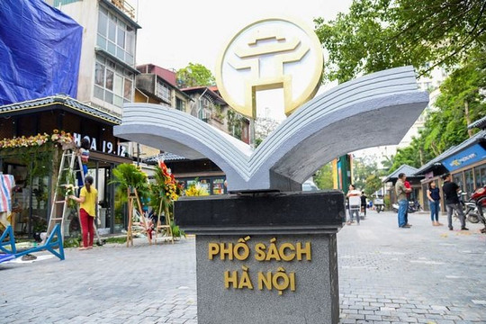 Hà Nội trong tôi đầy màu nhiệm từ những cuốn sách