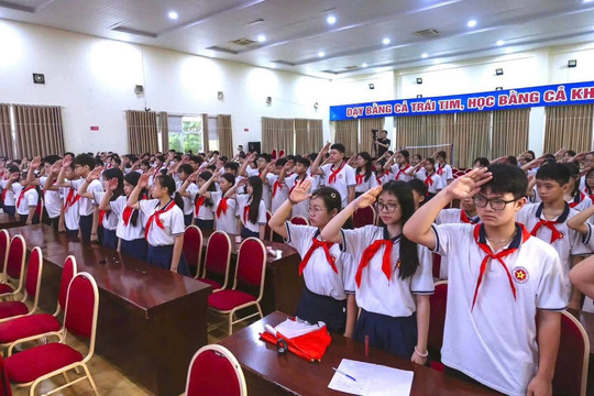 Từ "tổ chức bữa ăn" đến phát triển thể lực toàn diện cho học sinh Thủ đô