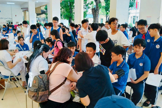 Trạm Y tế phường Cửa Nam tăng cường khám sức khỏe định kỳ cho học sinh trước thềm năm học mới 2026–2027