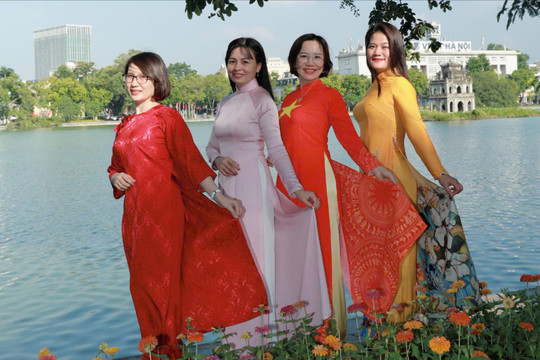 Có người gọi tên tôi giữa Hà Nội