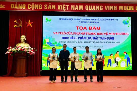 Tọa đàm phân loại rác tại nguồn: Phụ nữ Phú Lương biến rác thải thành tài nguyên