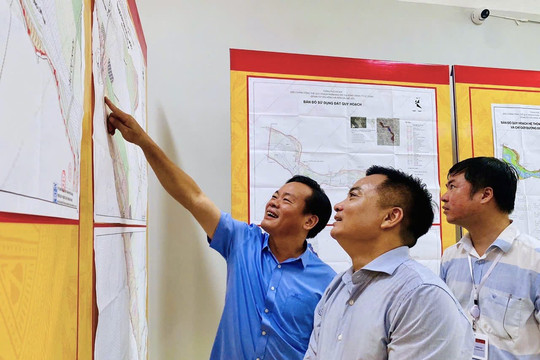 Phường Hồng Hà lấy ý kiến Nhân dân về Điều chỉnh tổng thể Quy hoạch phân khu đô thị sông Hồng