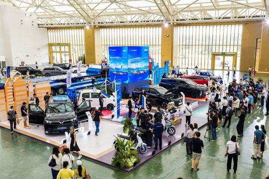 VEC và DMG EVENTS công bố hợp tác chiến lược, đưa Triển lãm Quốc tế Công nghiệp Việt Nam (VIIF) bước vào chương phát triển mới