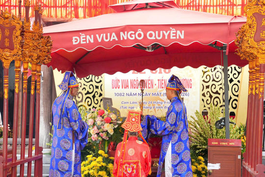 Phường Sơn Tây long trọng tổ chức Lễ dâng hương tưởng niệm vua Ngô Quyền