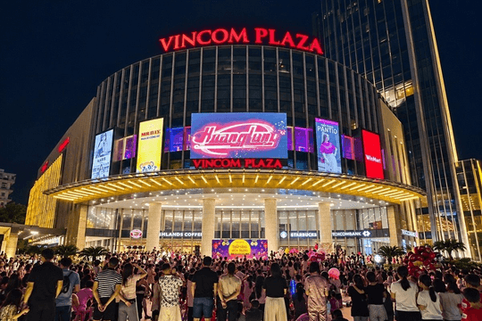 Từ rước đèn đến “rước may”: Vincom Moonifest biến mùa trăng thành cuộc vui đa trải nghiệm