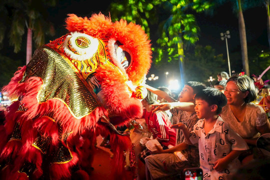 Vui đón Trung thu cùng “Trẻ em hạnh phúc, an toàn, vững bước trong kỷ nguyên số”