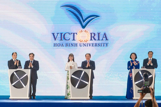 Trường Đại học Victoria Hòa Bình bước vào chặng đường phát triển mới