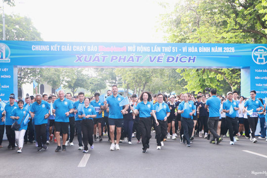 Hơn 5.000 người tham dự Chung kết Giải chạy Báo Hànộimới lần thứ 51