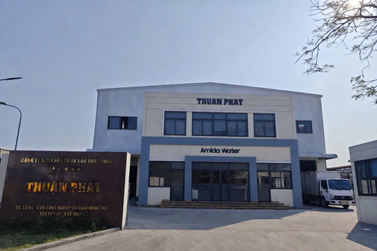 Cận cảnh nhà máy nước đóng chai Amida
