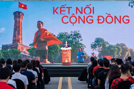 Khai mạc Giải Marathon Quốc tế Hà Nội Techcombank Mùa thứ 5