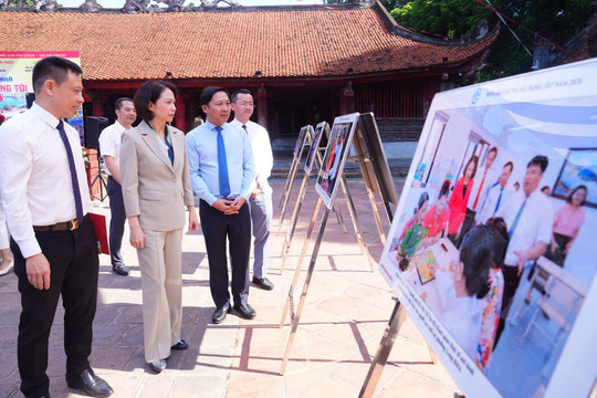 Triển lãm ảnh "Hà Nội trong tôi" lần thứ 21: Ghi dấu hành trình đổi mới và khát vọng phát triển của Thủ đô