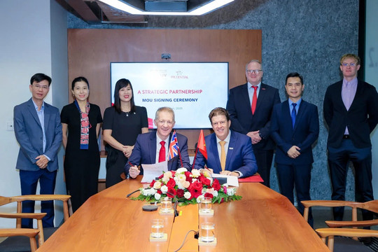 Prudential Việt Nam hợp tác đào tạo, trang bị kiến thức tài chính và kỹ năng nghề cho sinh viên