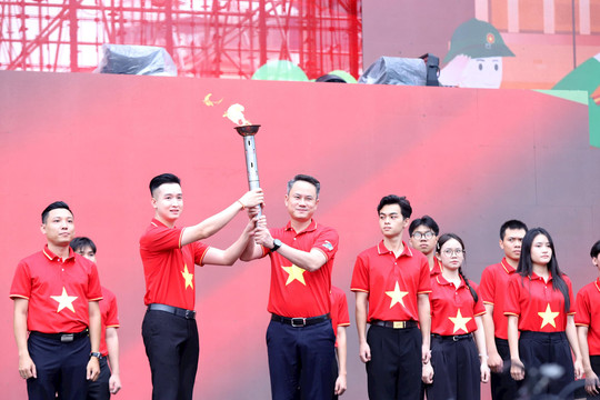 Hành trình “Tôi yêu Tổ quốc tôi” lan tỏa khát vọng cống hiến của thanh niên Việt Nam