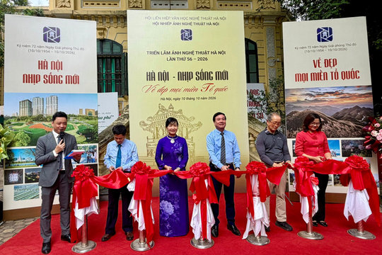 “Nhịp sống mới" của Thủ đô được kể qua ống kính nhiếp ảnh