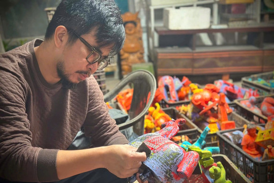 Nghệ nhân Ưu tú Nguyễn Tấn Phát: Hành trình sáng tạo, làm mới sơn mài truyền thống
