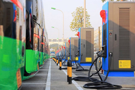 Hà Nội tháo gỡ các điểm nghẽn, đẩy nhanh kết cấu hạ tầng giao thông