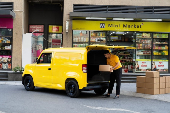Đầu tư nhẹ, sinh lời dài lâu từ xe điện: Lối đi thông minh của dân vận tải thời bão giá