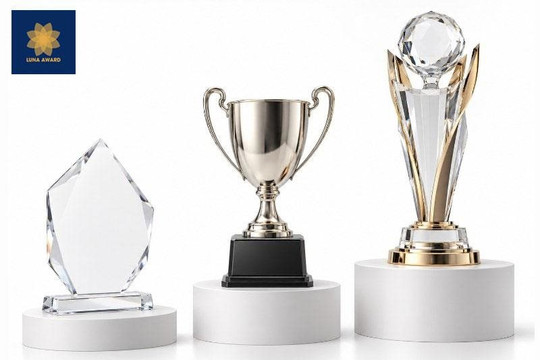 Dịch vụ quà tặng theo yêu cầu tại Luna Award Vietnam