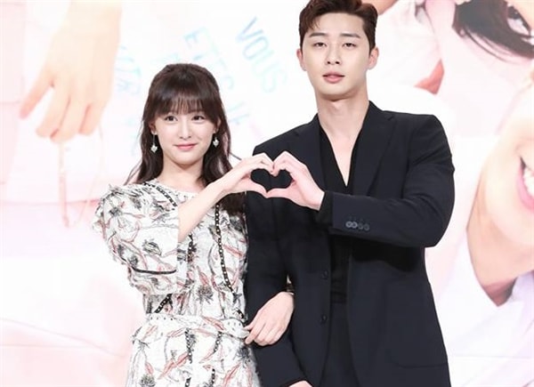 Fâm hâm mộ sẽ “cày rating” vì lời hứa này của cặp đôi Park Seo Joon và Kim Ji Won