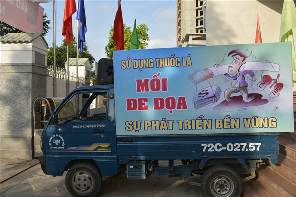 Mít tinh hưởng ứng ngày thế giới không thuốc lá
