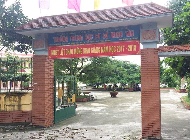 Kỷ luật nghiêm hiệu trưởng thu đầu năm mỗi học sinh hơn 9 triệu