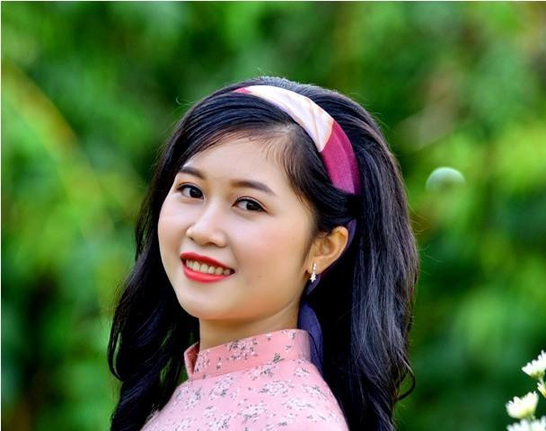 Nụ cười Hà Nội: Ảnh dự thi của tác giả Phạm Ngọc Sơn, Phạm Văn Anh, Trần Minh