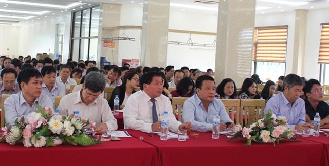 Đảng ủy Khối Doanh nghiệp Hà Nội: Khai mạc Hội nghị tập huấn nghiệp vụ công tác Đảng năm 2018