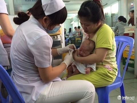 Triển khai chiến dịch tiêm vắc xin sởi - rubella cho 300.000 trẻ dưới 5 tuổi