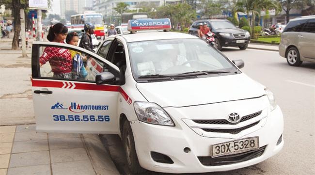 Dự thảo quy chế quản lý taxi Hà Nội: Không “ngăn sông cấm chợ”