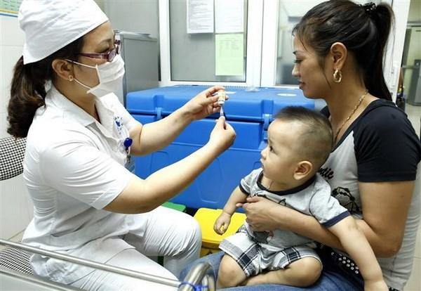 Cạn kiệt vắcxin, hàng triệu trẻ em bị lỡ lịch tiêm chủng mở rộng