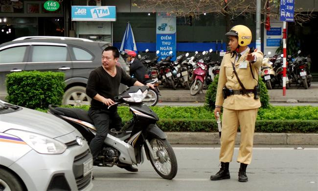 Hà Nội xử lý trên 300.000 trường hợp vi phạm giao thông năm 2018