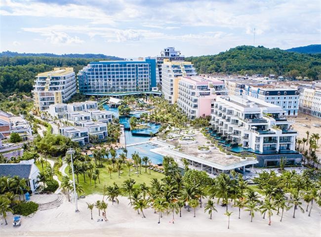 Premier Residences Phu Quoc Emerald Bay nét thành thị bên biển Bãi Khem