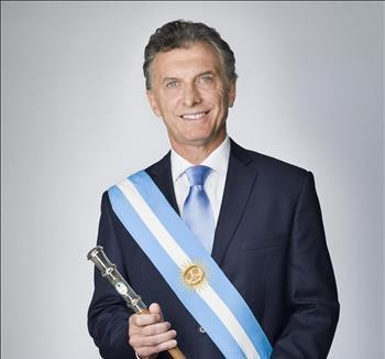 Tổng thống Cộng hòa Argentina bắt đầu thăm cấp Nhà nước tới Việt Nam