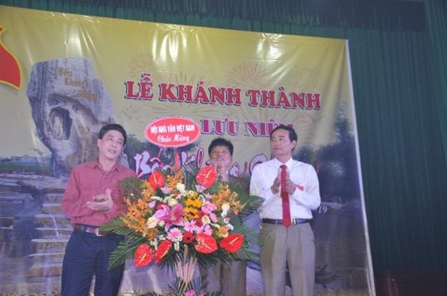 Lễ khánh thành khu bia lưu niệm “Bến không chồng”