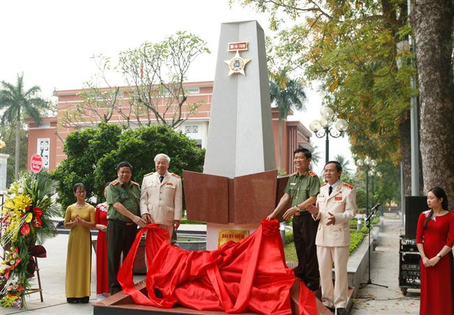 Khánh thành Đài Kỷ niệm Cán bộ Công an chi viện chiến trường miền Nam