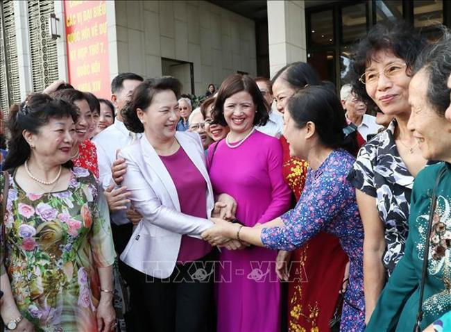 Chủ tịch Quốc hội gặp mặt cán bộ hưu trí và nhân dân ở quận Ba Đình, Hà Nội