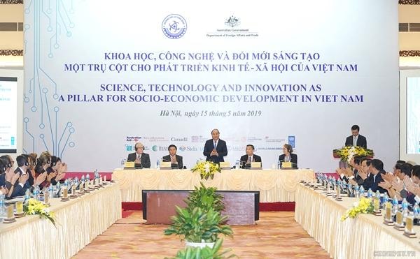 Thủ tướng dự Hội nghị Khoa học công nghệ và Đổi mới sáng tạo