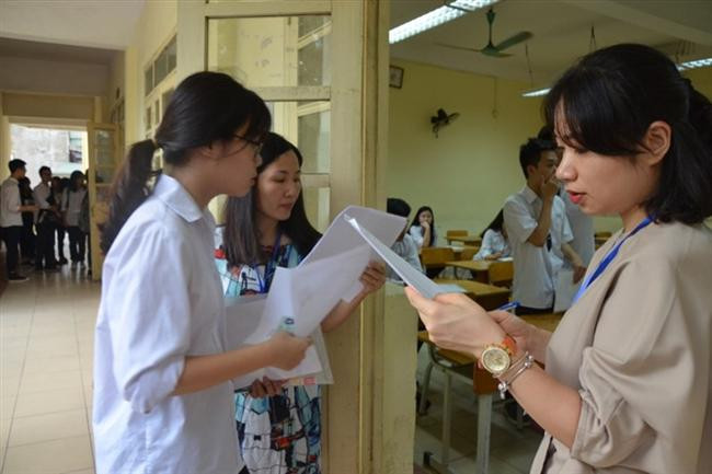 Học sinh Hà Nội bắt đầu đăng ký nhập học