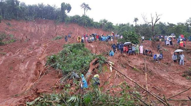 Hiện trường sạt lở đất tại Đắk Nông, 3 người trong gia đình bị vùi lấp
