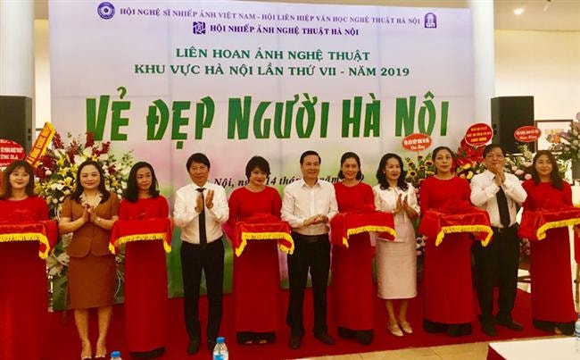 119 tác phẩm tham gia liên hoan ảnh “Vẻ đẹp người Hà Nội”