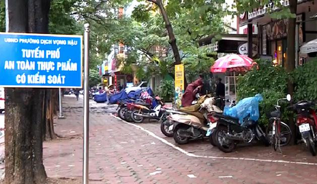 Tuyến phố an toàn thực phẩm có kiểm soát tại Hà Nội: Nhiều tồn tại cần khắc phục
