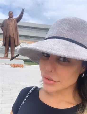 Người mẫu Brazil suýt bị bắt vì chụp ảnh khỏa thân ở Triều Tiên