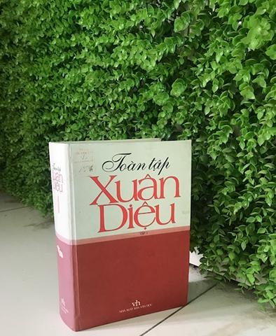 Xuân Diệu: Trái cam xanh vỏ