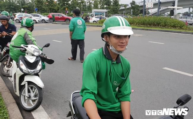 Nam sinh chạy Grab bị sát hại ở Hà Nội: Nhiều xe ôm công nghệ sợ hãi, tính chuyện bỏ nghề