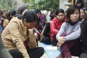 Giáo viên hợp đồng ở Hà Nội kiến nghị tạm hoãn tuyển dụng công chức
