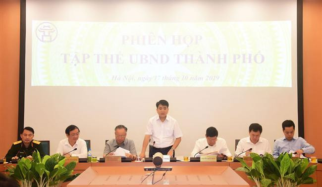 Tập thể UBND TP Hà Nội họp bàn dự thảo Nghị quyết về chủ trương thực hiện 10 dự án đầu tư công