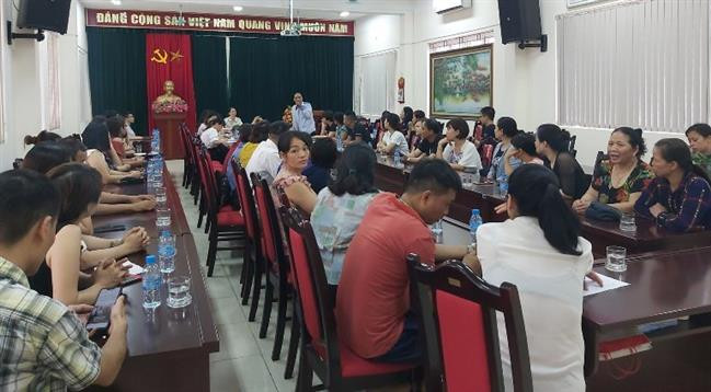 Phụ huynh ''tố'' bị trường ép không cho con thi lớp 10 ở quận Hoàng Mai là không đúng sự thật